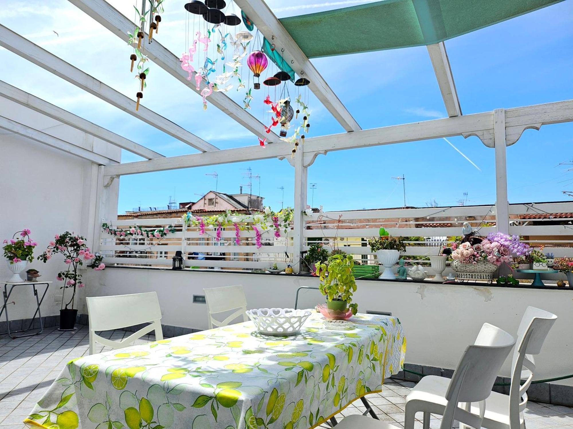 Sky-Terrace In Central Station, 3 Bedrooms Neapel Exteriör bild